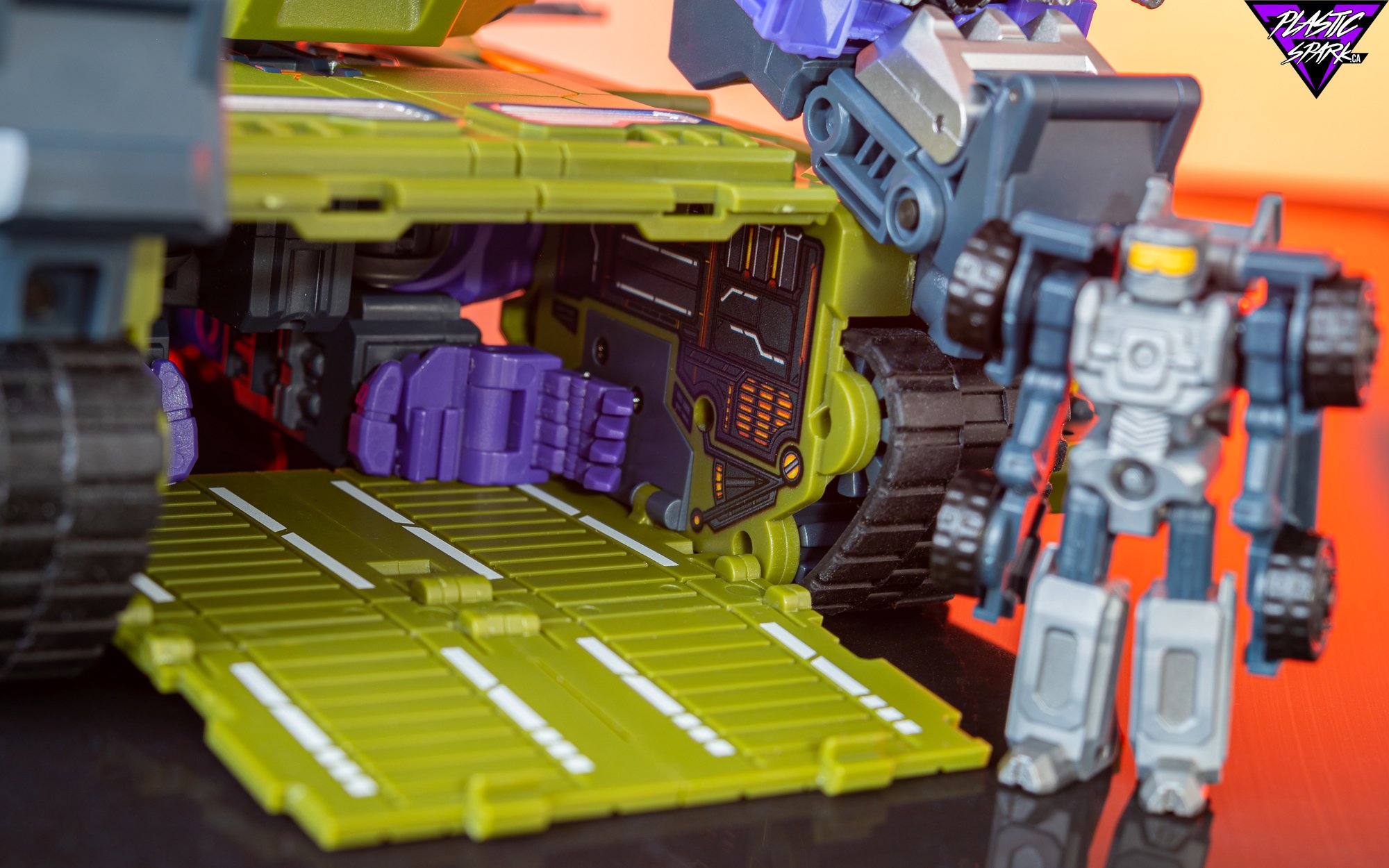 Review - Fans Hobby MB-17 Meg-Tyranno — Plastic Spark Review - Fans Hobby MB-17 Meg-Tyranno — Plastic Spark